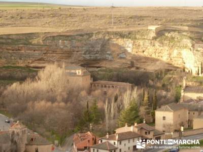 Destilería DYC y Ciudad de Segovia;tarjeta federativa de montaña;informacion sobre el tejo